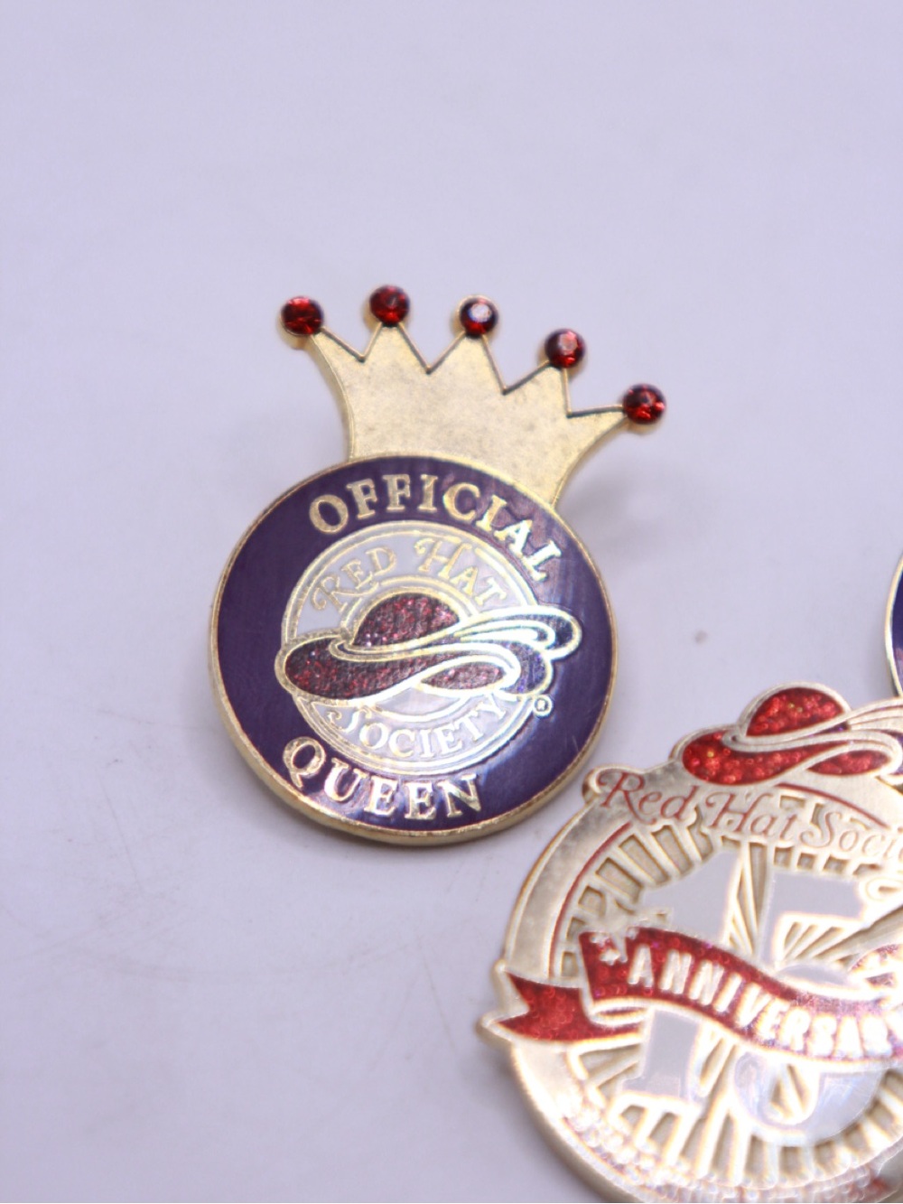 Red Hat Society Enamel Pins - Queen, Member, Anniversary - Picture 3 of 5